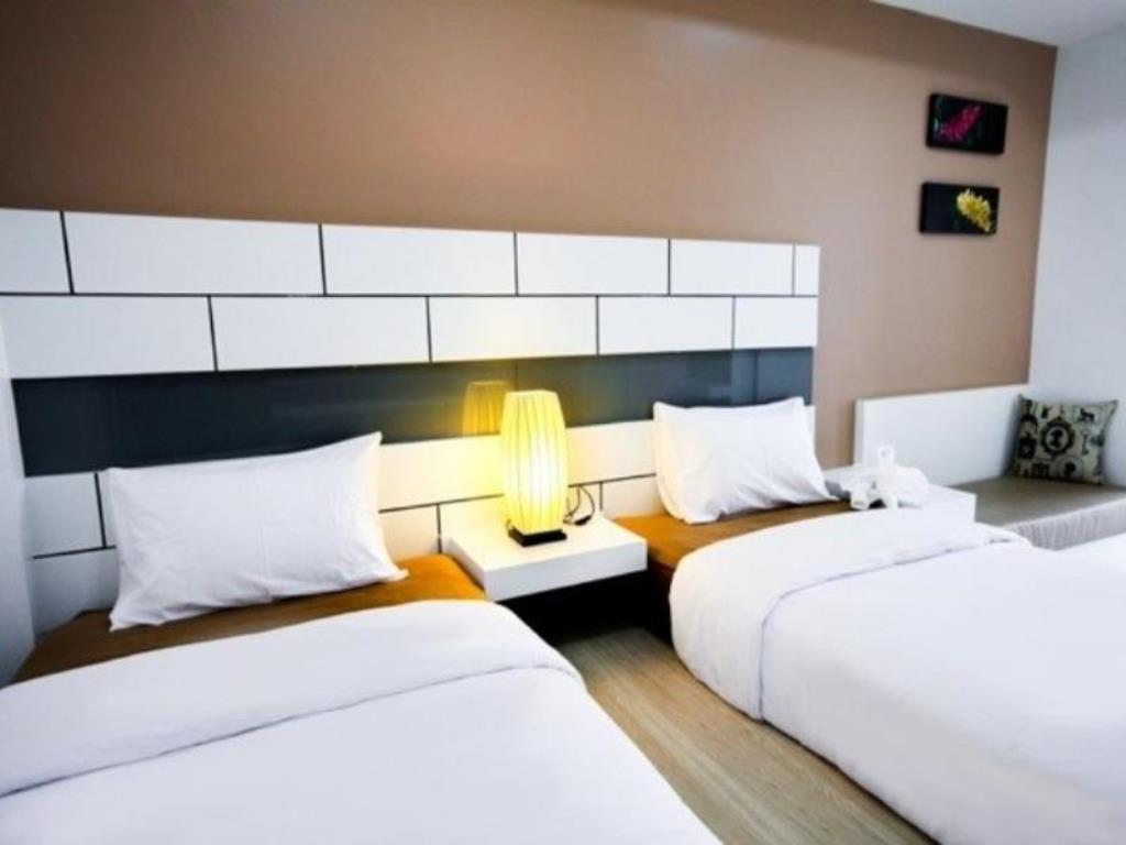 S5 Residence And Cafe Chalong Esterno foto